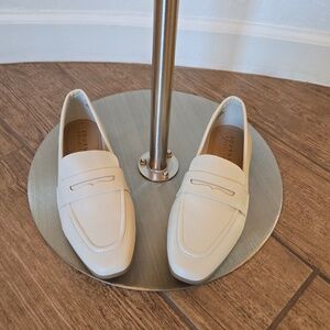 Journee Collection Myeesha Flat